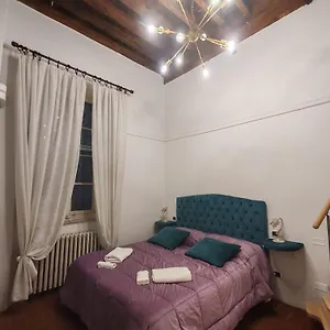 Apartment Corte Aranci Deluxe In Historic Center Of